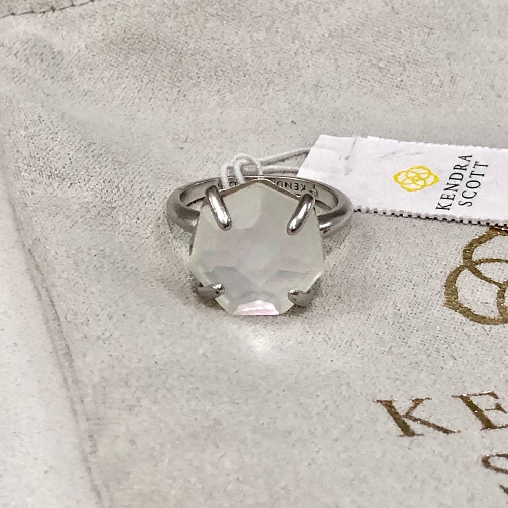 NWT _ Kenda Scott - Ryan Cocktail Ring